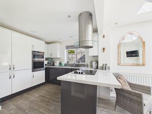 Kitchen- click for photo gallery